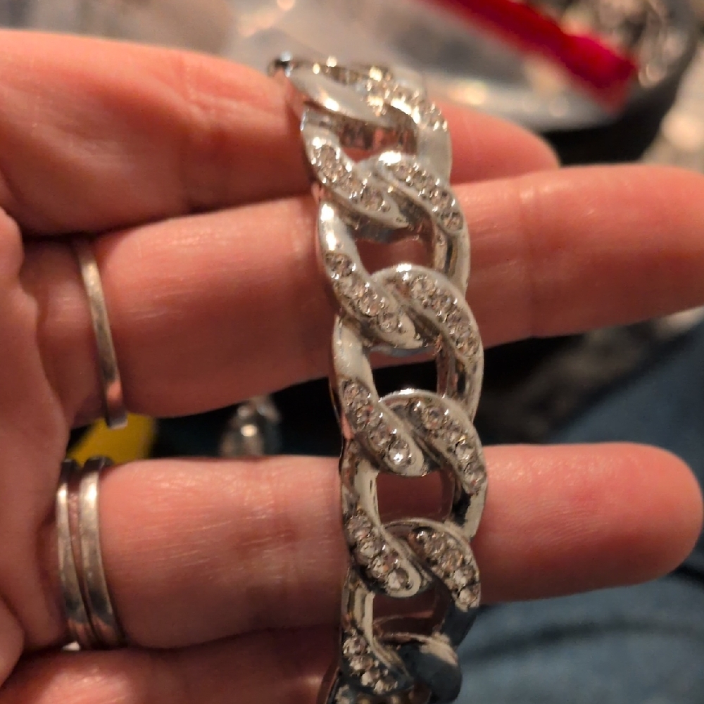 Guess‎ Vintage Bracelet With Pink G Rhinestone Braided Bracelet